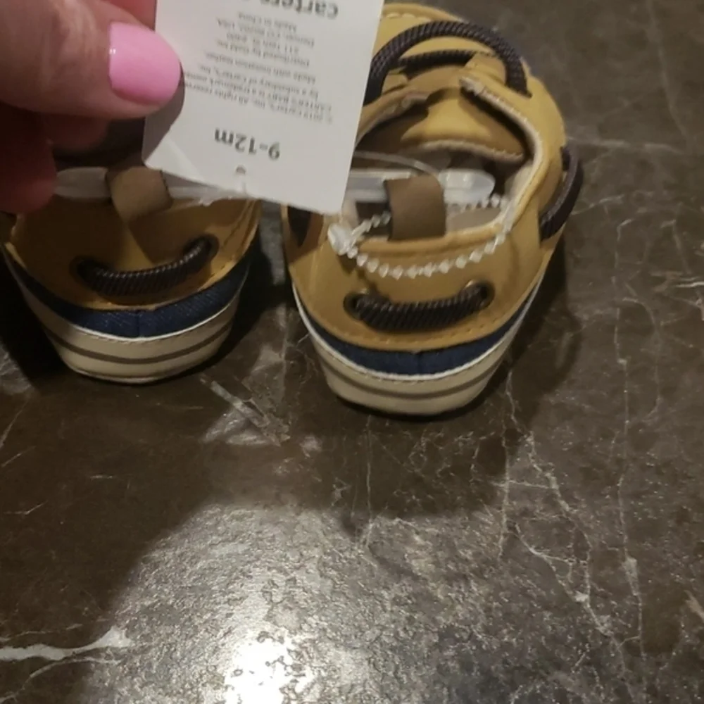 NWT  Carters baby shoes‎